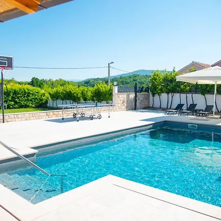 Villa Vacation Matic With 7 Bedrooms Sinj