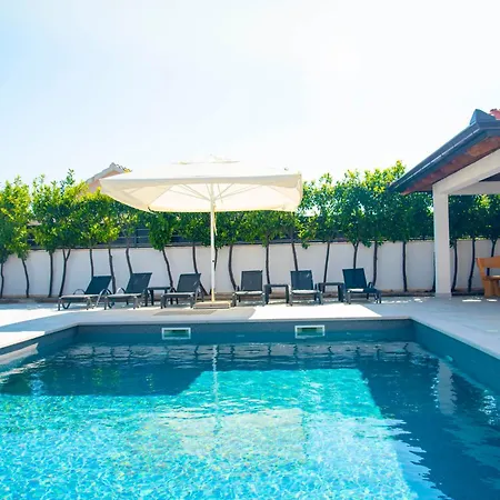 Villa Vacation Matic With 7 Bedrooms *