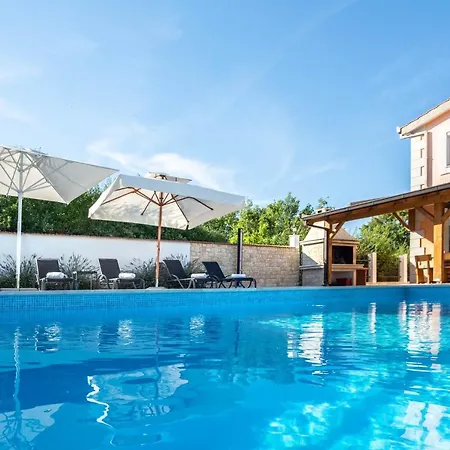 Vacation Matic With 7 Bedrooms
