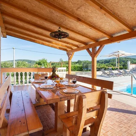Vacation Matic With 7 Bedrooms * Sinj