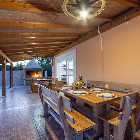 Vacation Matic With 7 Bedrooms Villa