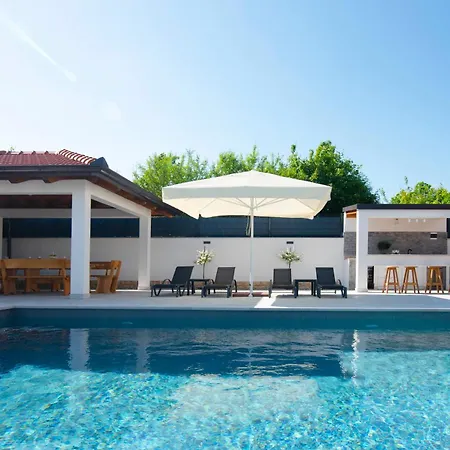Vacation Matic With 7 Bedrooms Villa