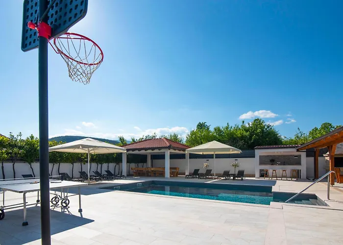 Vacation Matic With 7 Bedrooms * סיני